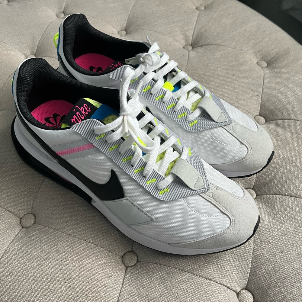 Men’s Nike Preday sneakers